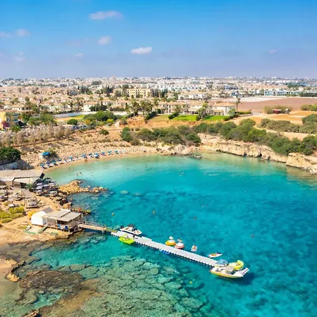 Koula * Paralimni