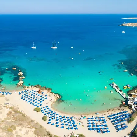 Willa Koula *