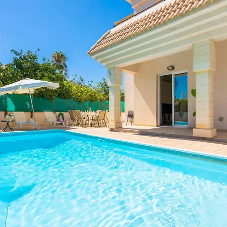 Villa Koula *